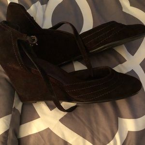 Aerosoles Mary Jane suede shoes